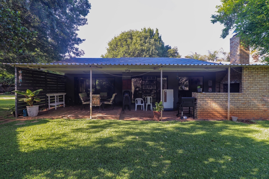 3 Bedroom Property for Sale in Flamwood North West